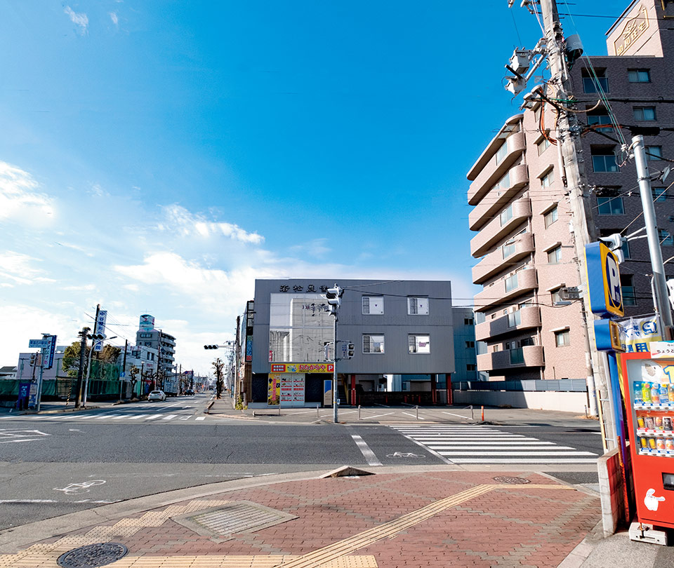 「2号線の「東加古川駅前」の交差点をさらに南に直進